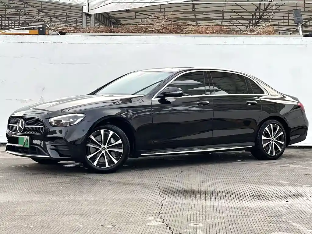 Mercedes-Benz E-Class 2022