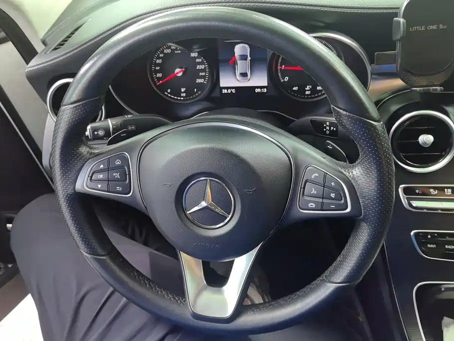 Mercedes-Benz C-Class 2018 — фото 15