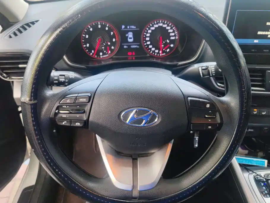 Hyundai Festa 2019 — фото 15