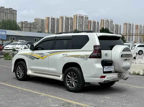 Toyota Prado 2016