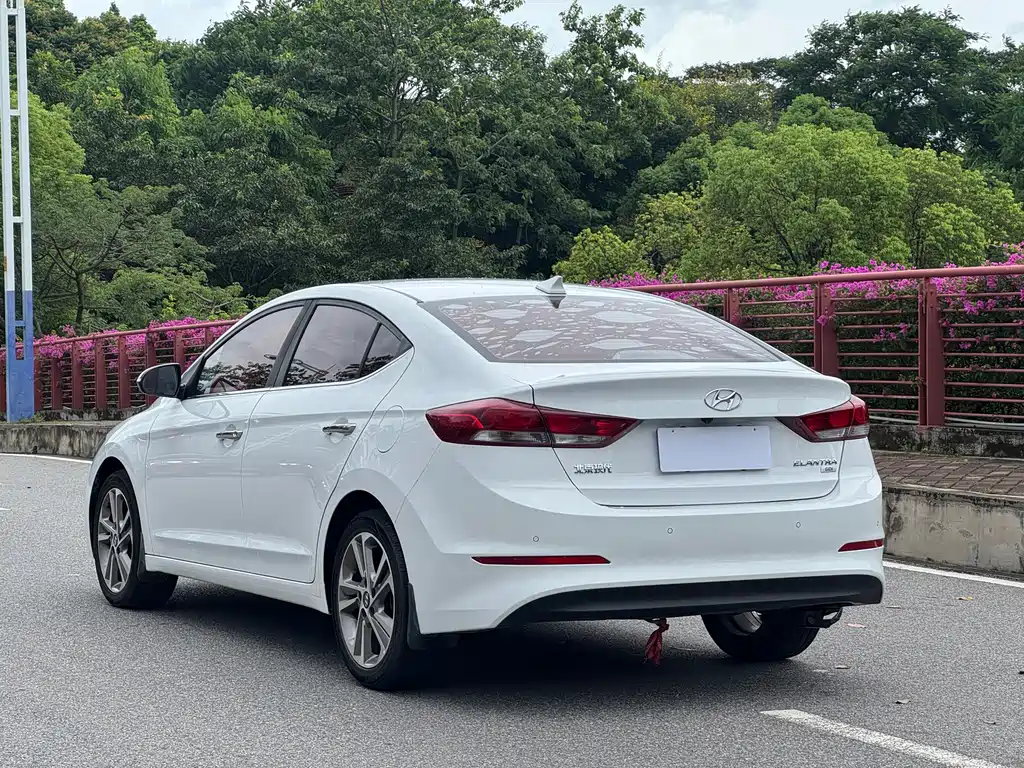 Hyundai Celesta 2018 — фото 5