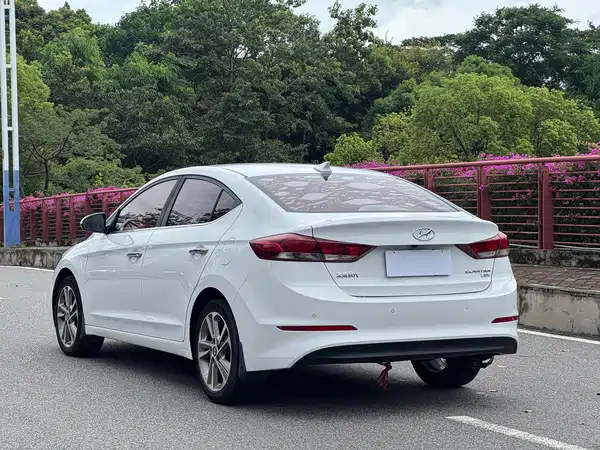 Hyundai Celesta 2018