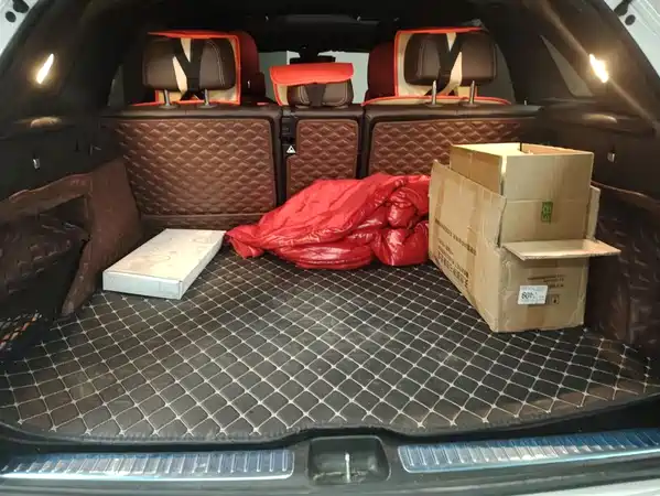 Mercedes-Benz GLC 2023