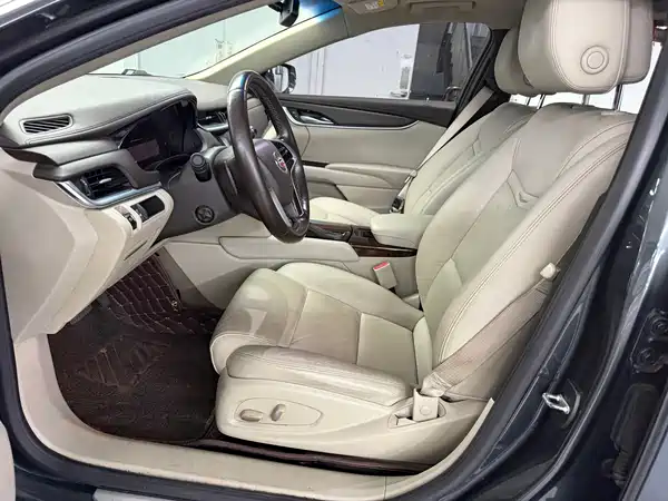 Cadillac XTS 2014