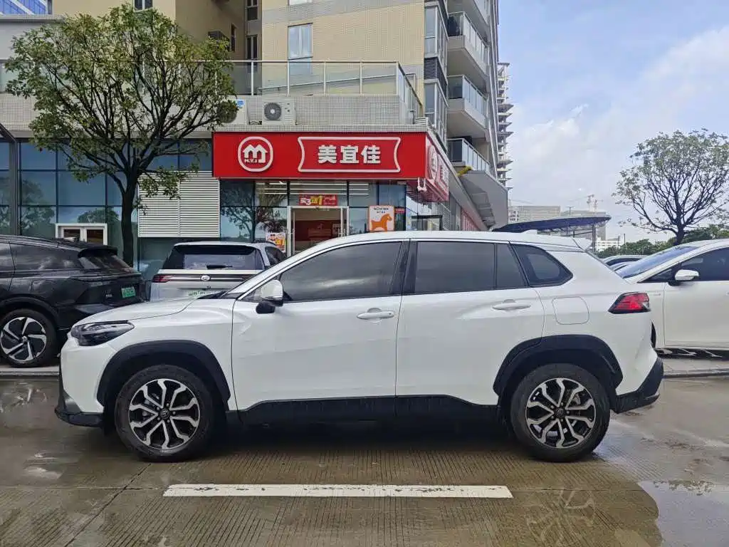 Toyota Frontlander 2023