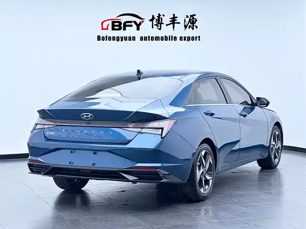 Hyundai Elantra 2023