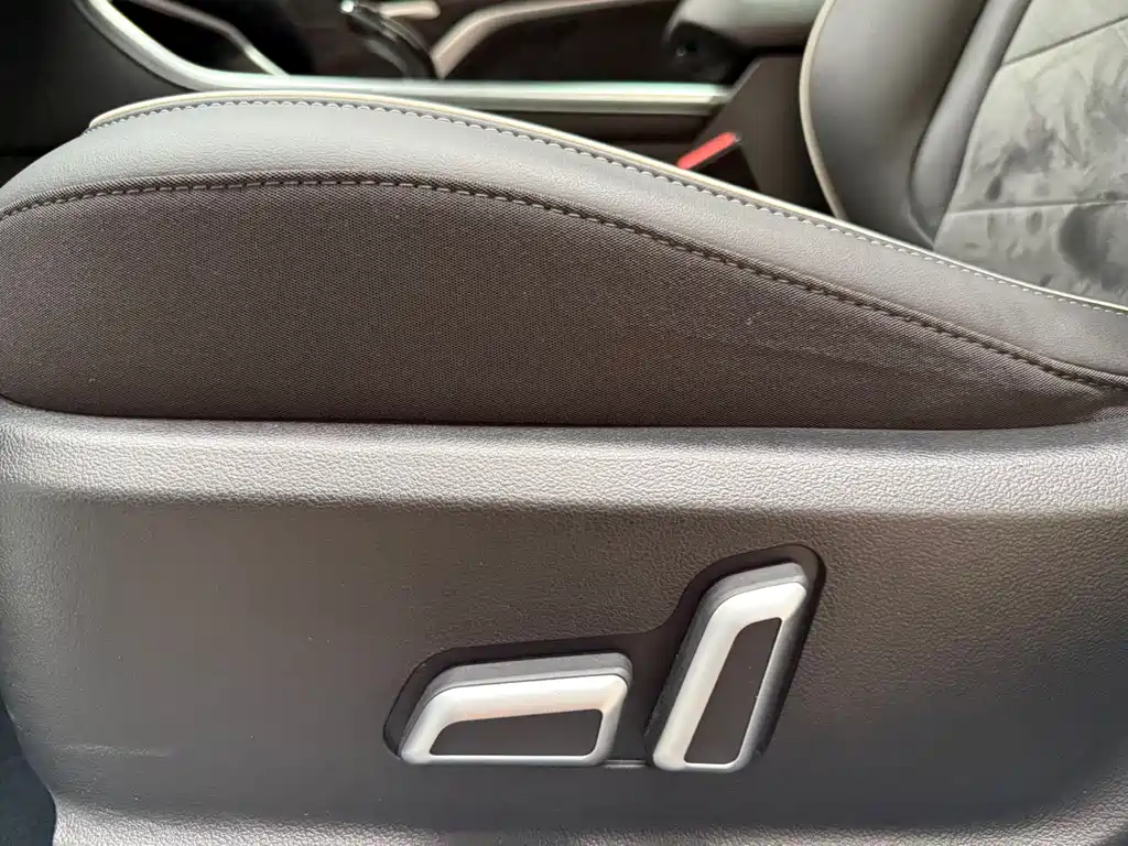 Haval H6 2023 — фото 19