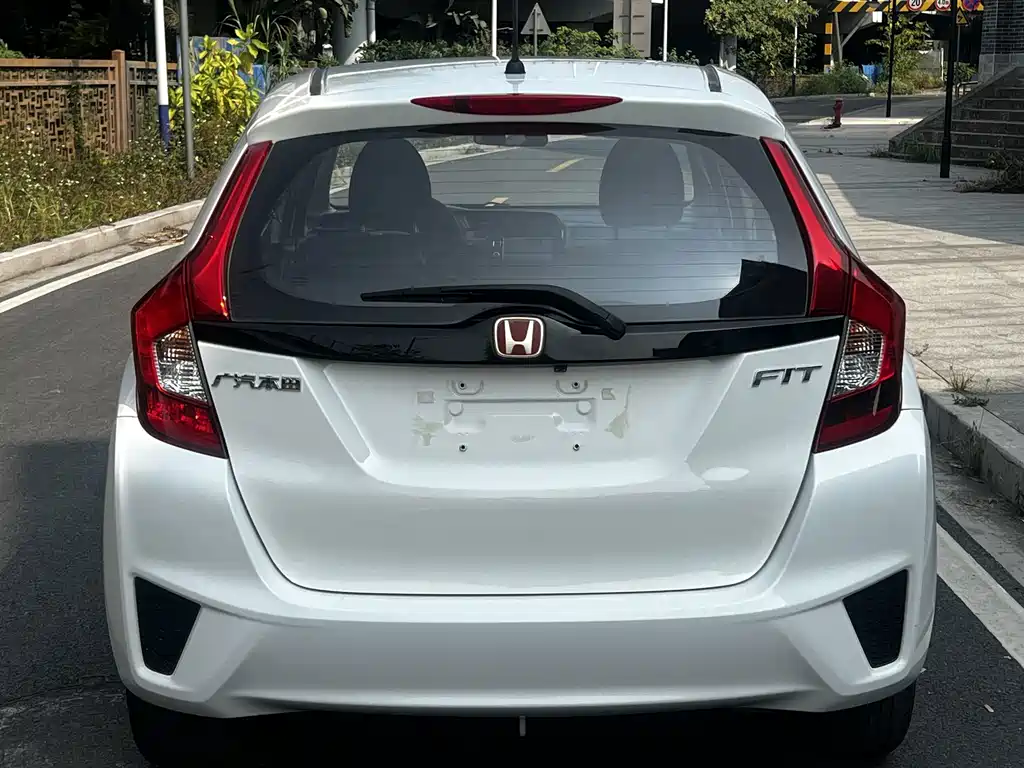 Honda Fit 2016 — фото 16