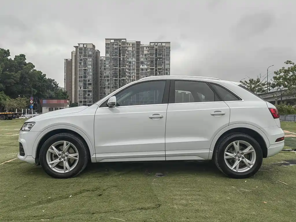 Audi Q3 2017 — фото 6