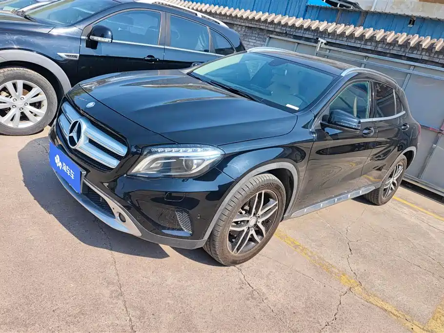 Mercedes-Benz GLA 2015 — фото 1