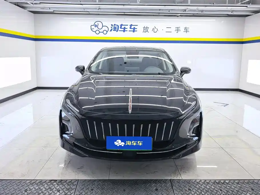 Hongqi E-QM5 2023 — фото 2