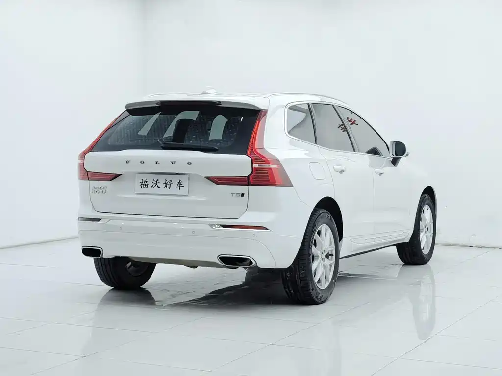 Volvo XC60 2021 — фото 28