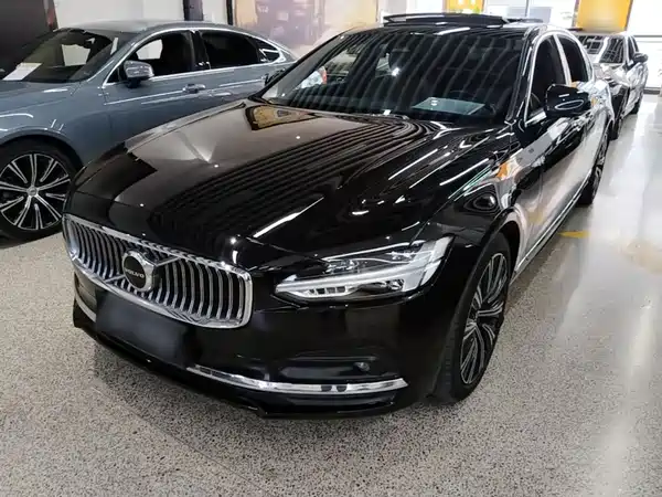 Volvo S90 2022