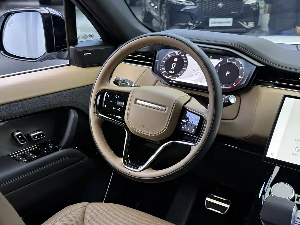 Land Rover Sport 2023 — фото 12