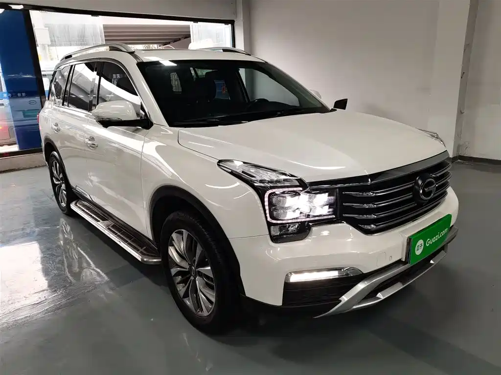 GAC Motor Trumpchi GS8 2017 — фото 4