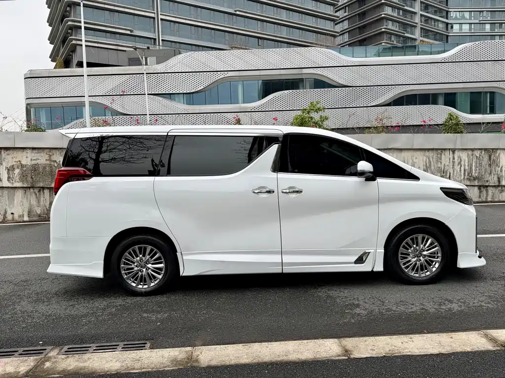 Toyota Alphard 2019 — фото 5