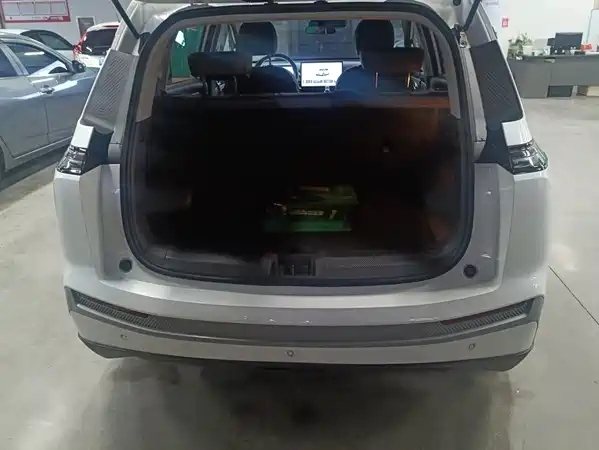 Aion Y 2024
