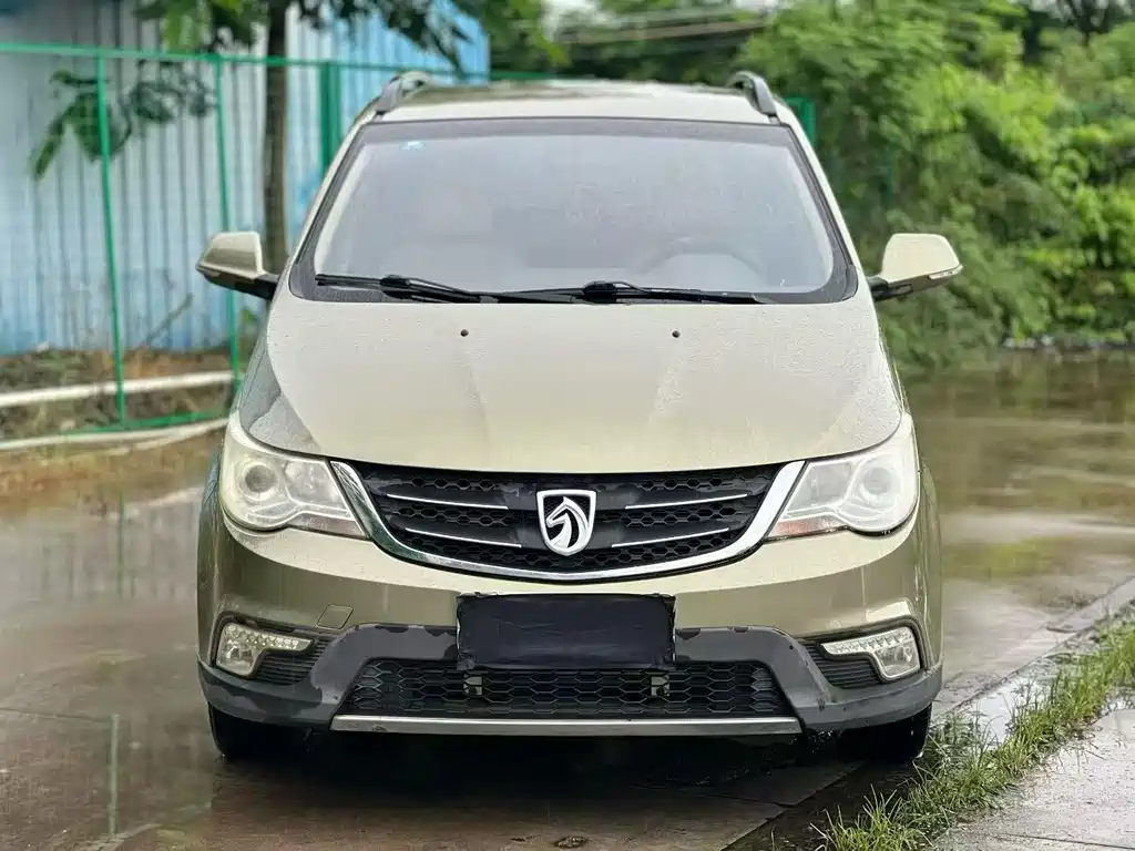 Baojun 730 2014