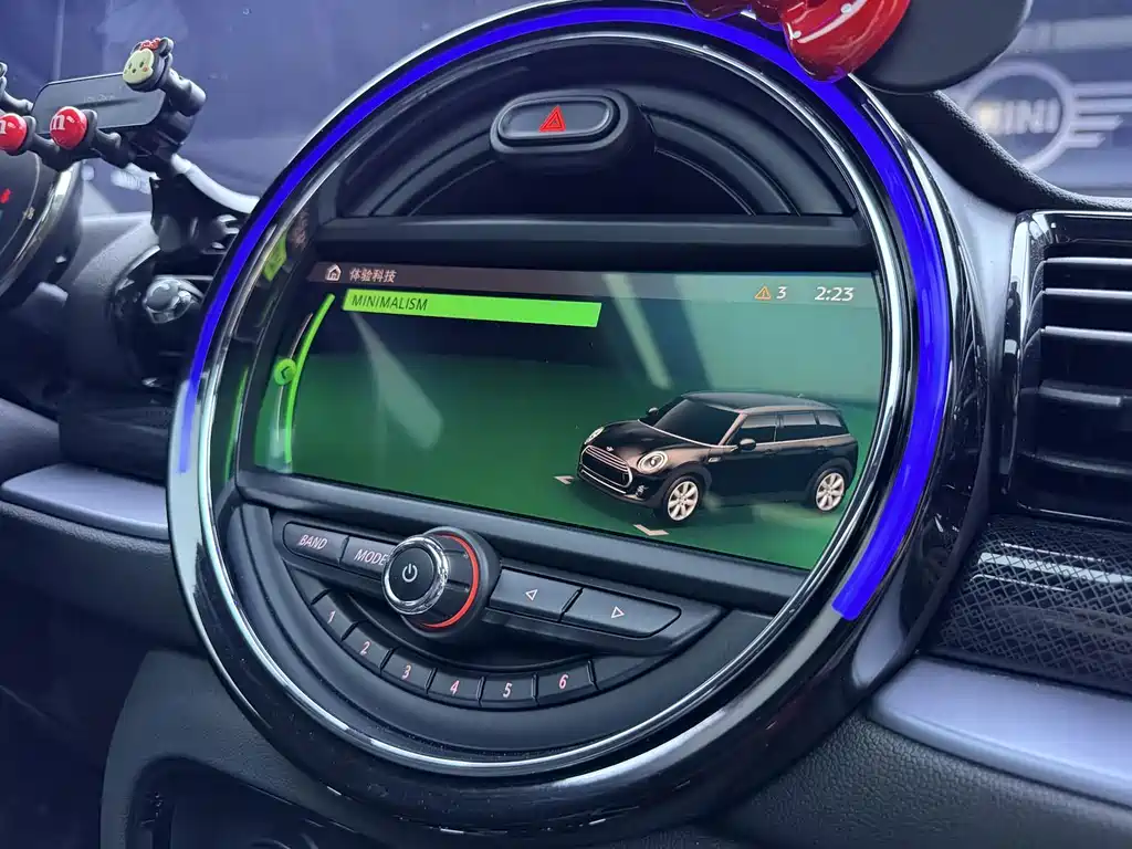 MINI Clubman 2021 — фото 13