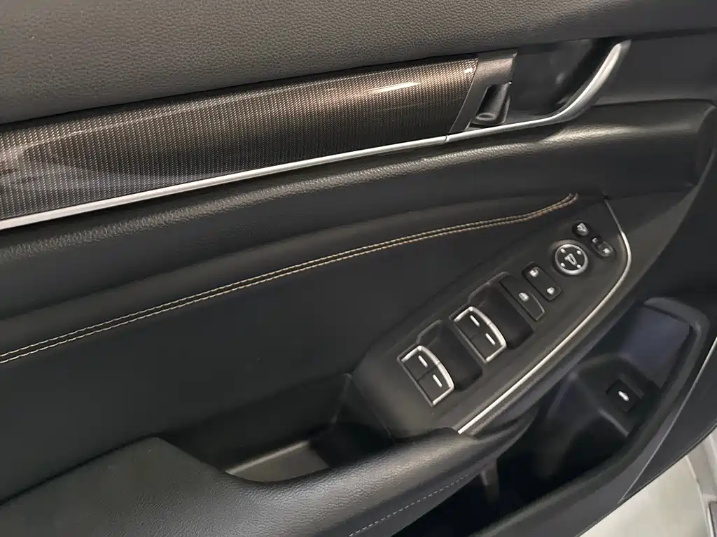 Honda Accord 2023 — фото 13