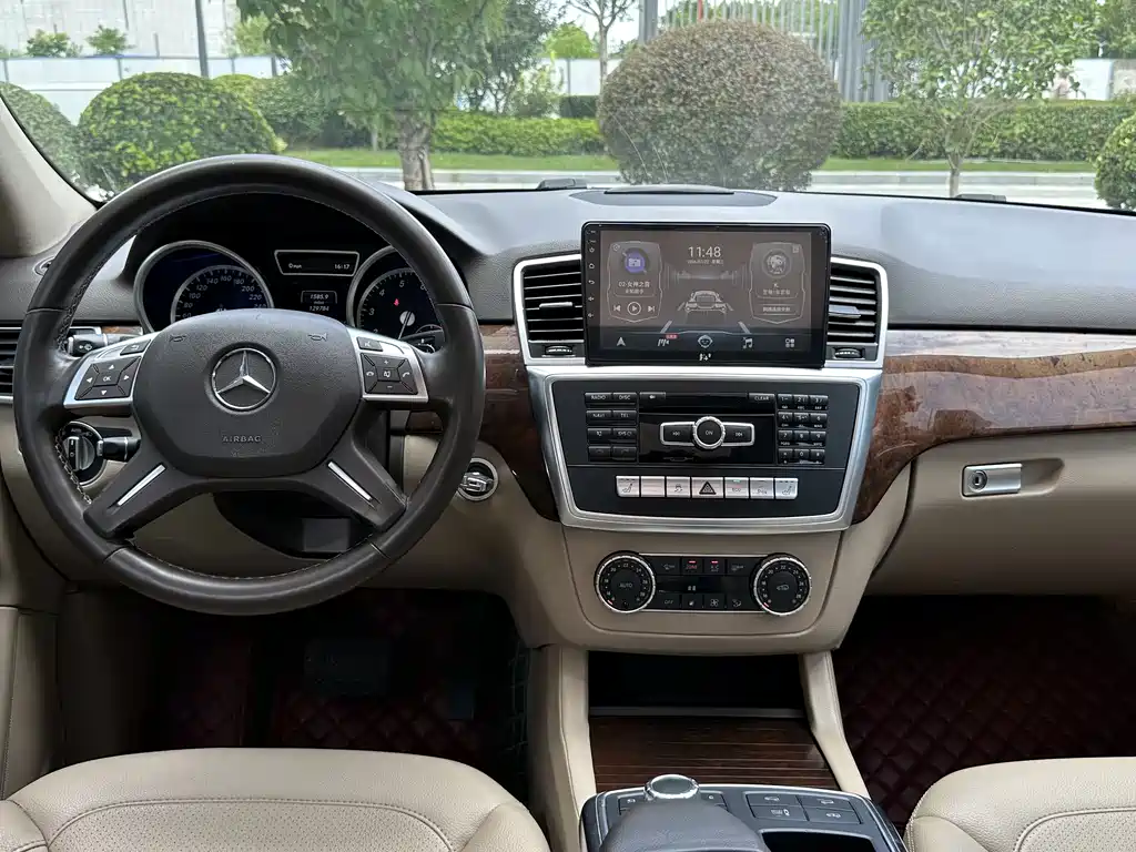 Mercedes-Benz M-Class 2014 — фото 12