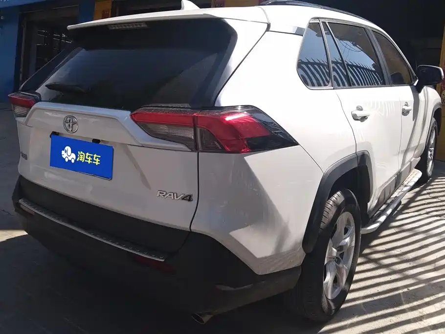 Toyota RAV4 2023