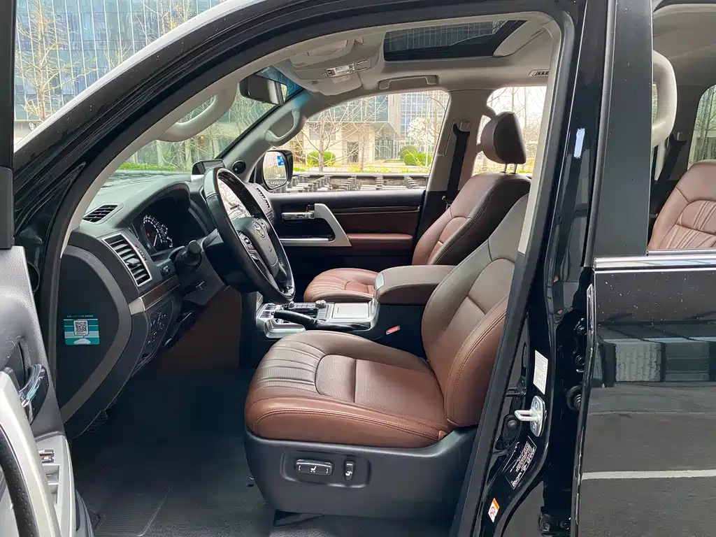 Toyota Land Cruiser 2019 — фото 20