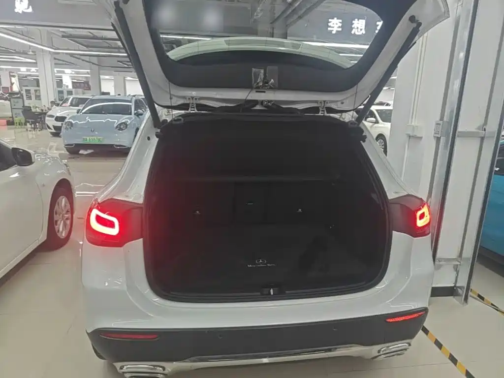 Mercedes-Benz GLA 2021 — фото 19
