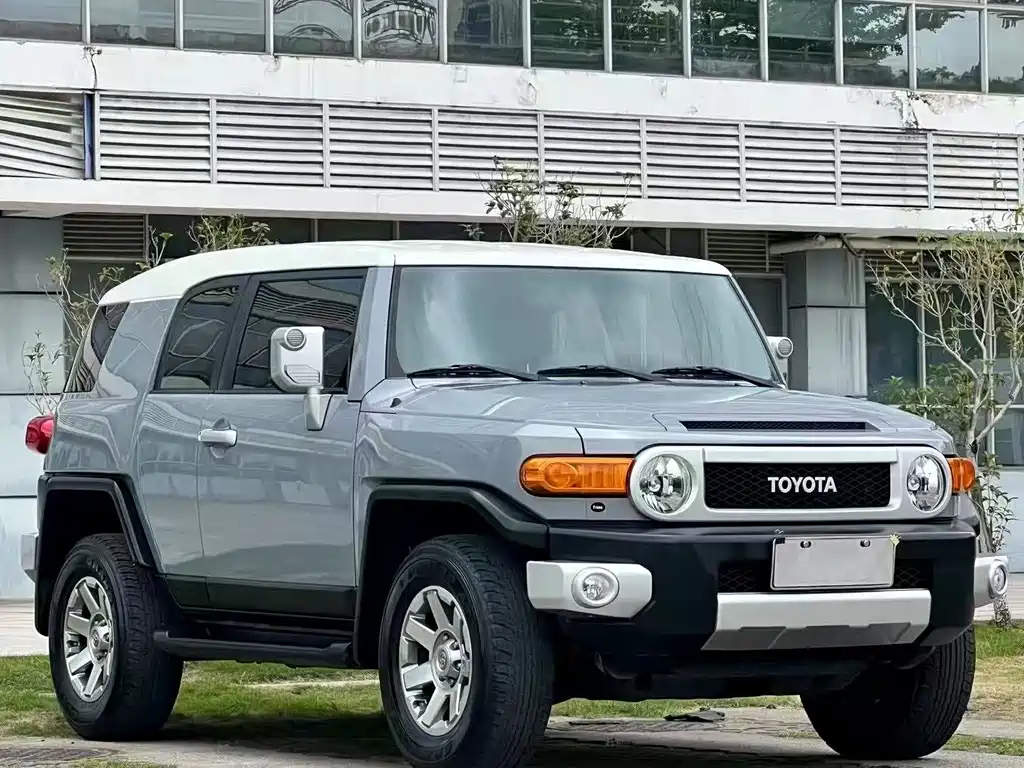 Toyota FJ Cruiser 2019 — фото 3