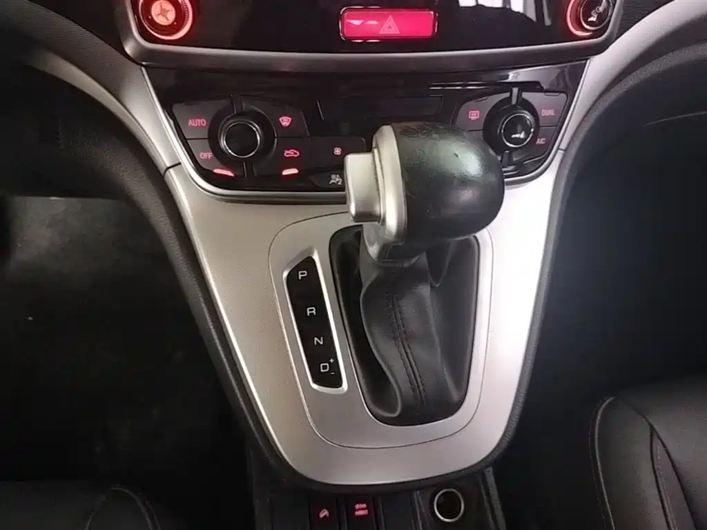 Haval M6 2019 — фото 14