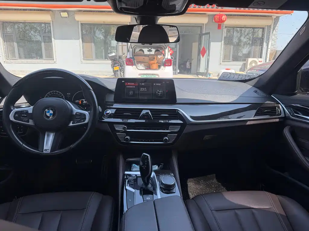BMW 5 Series 2019