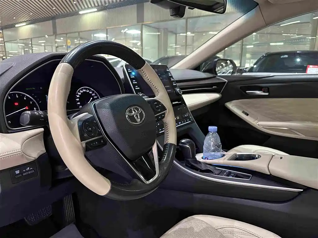 Toyota Avalon 2019 — фото 5