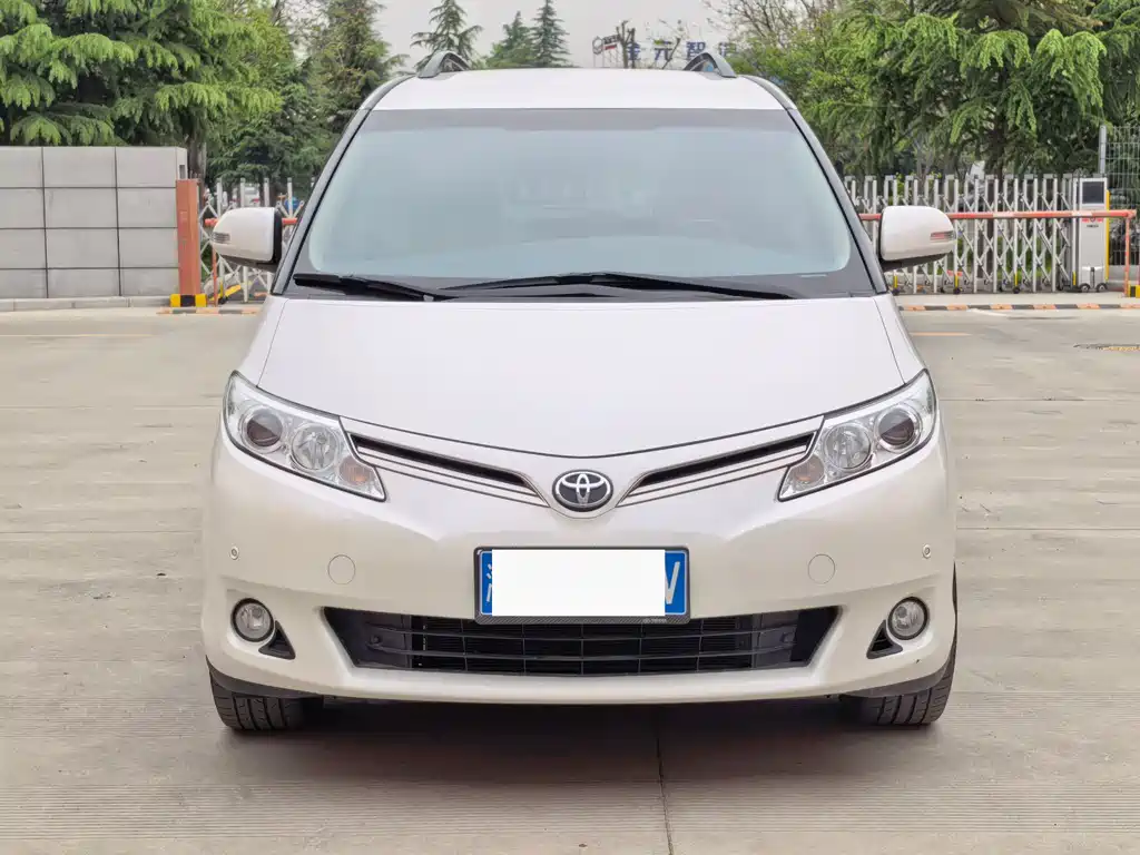 Toyota Previa 2019 — фото 4