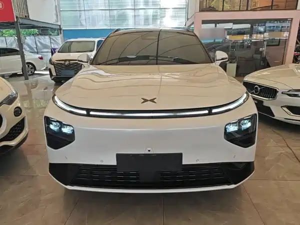 XPeng G9 2025