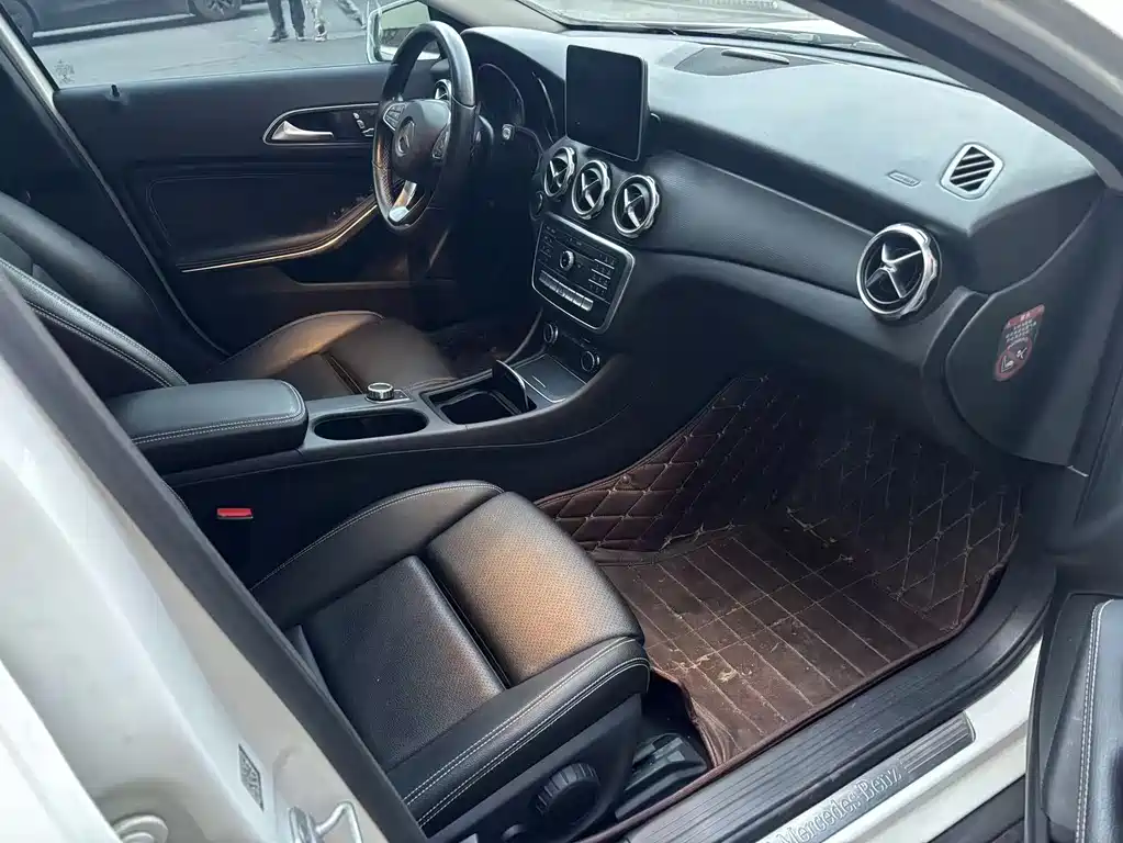 Mercedes-Benz GLA 2017 — фото 3