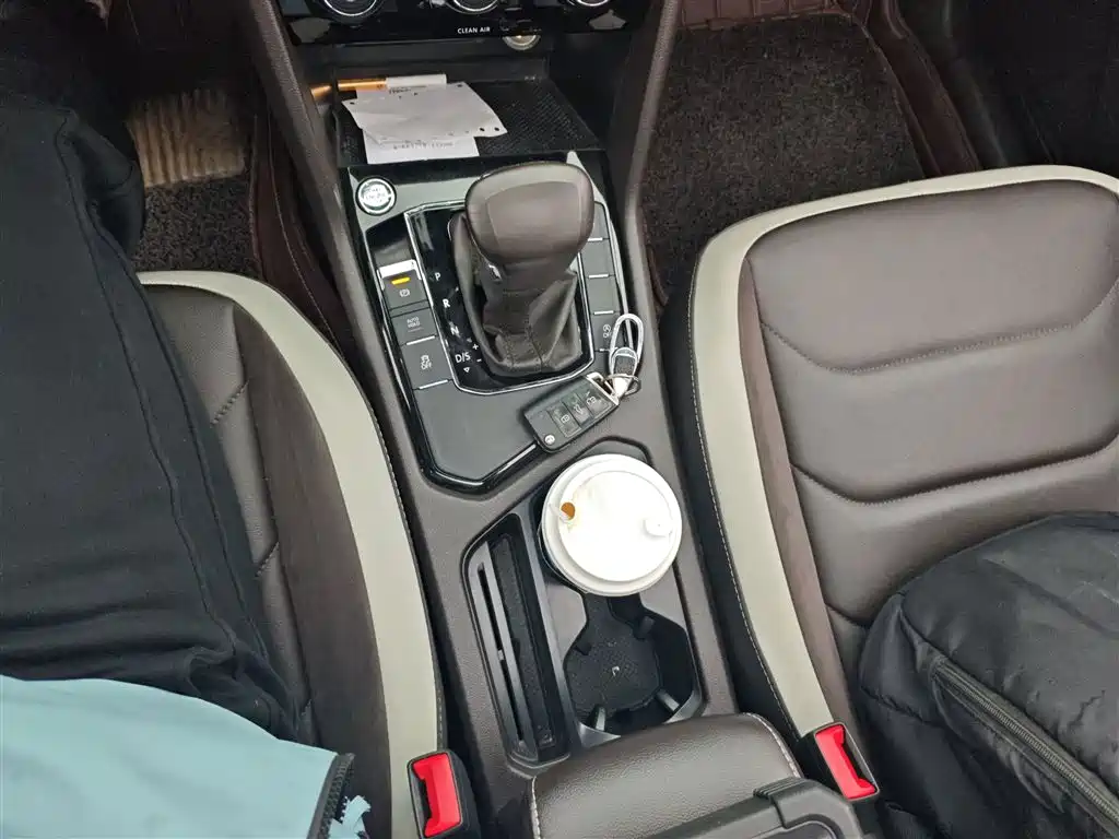 Volkswagen Tiguan L 2018 — фото 14