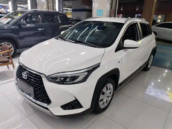 Toyota Yaris L 2022