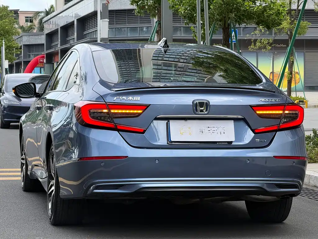 Honda Accord 2022 — фото 17