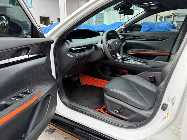 Changan UNI-V 2022