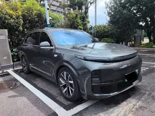 Li Auto L8 2023