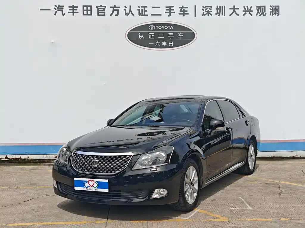 Toyota Crown 2011