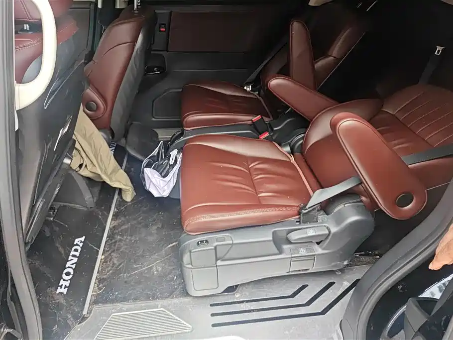 Honda Odyssey 2025 — фото 11