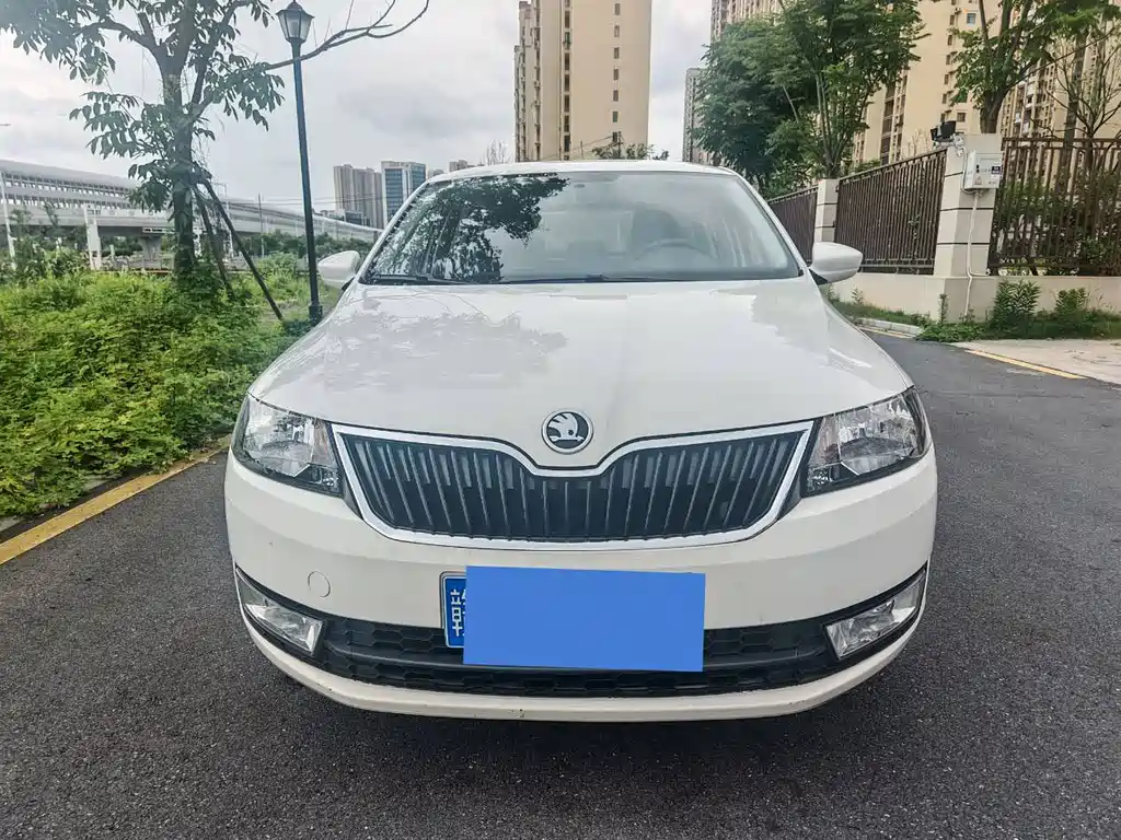 Skoda Rapid Spaceback 2016