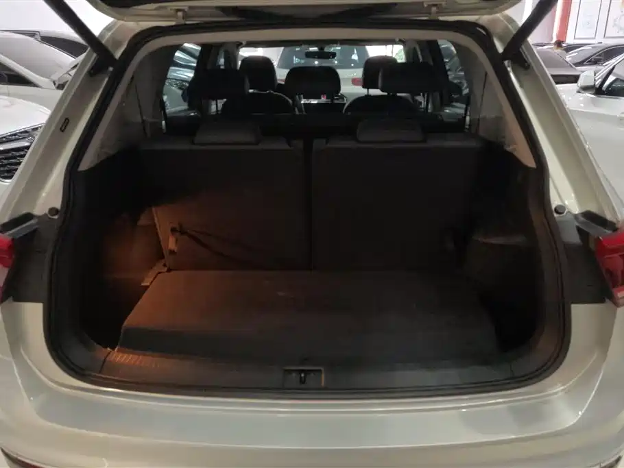 Volkswagen Tiguan L 2019 — фото 4
