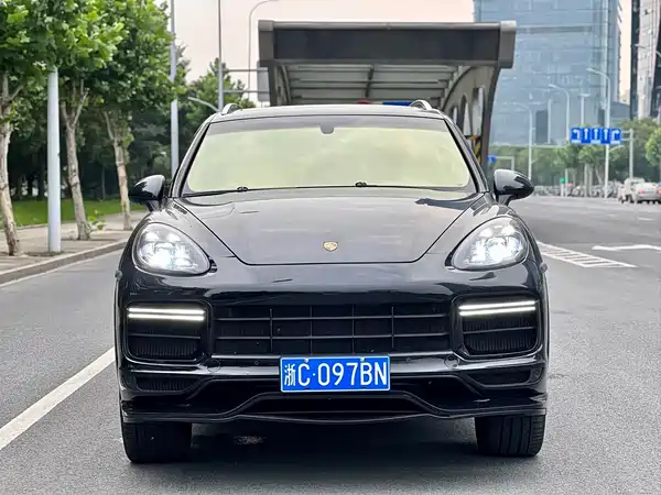 Porsche Cayenne 2011