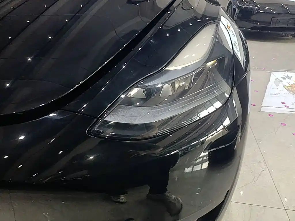 Tesla Model Y 2023 — фото 24