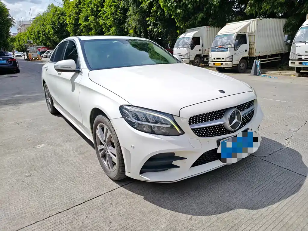 Mercedes-Benz C-Class 2019