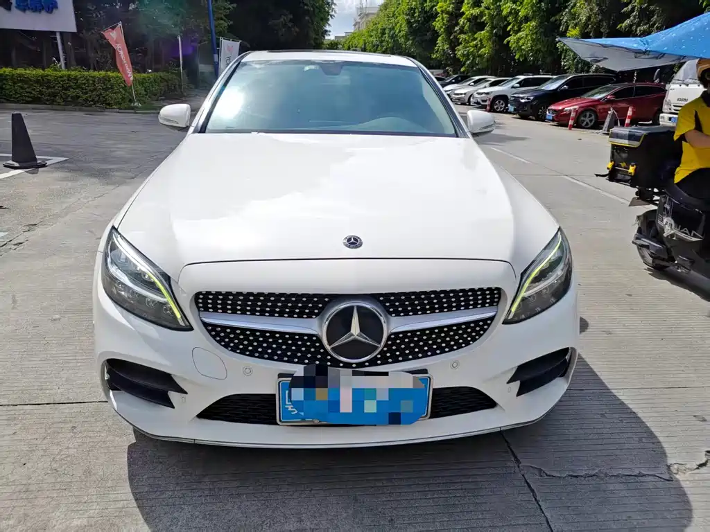 Mercedes-Benz C-Class 2019