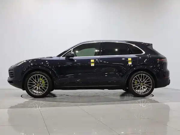 Porsche Cayenne New Energy 2021