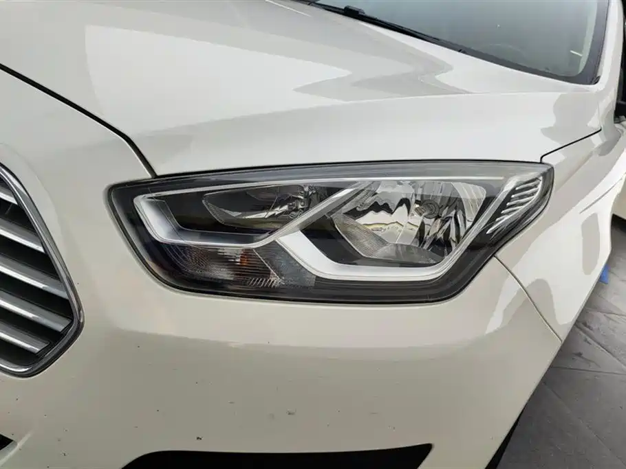 Ford Escort 2018